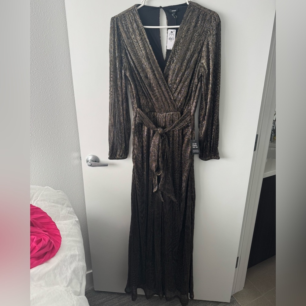 NWT Express Black and Gold Long Sleeve Jumpsuit
